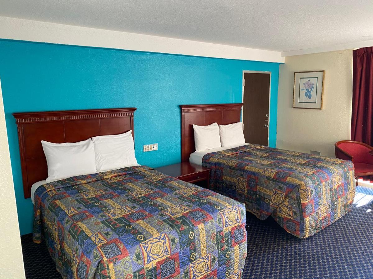 Travel Inn Petersburg Exteriér fotografie