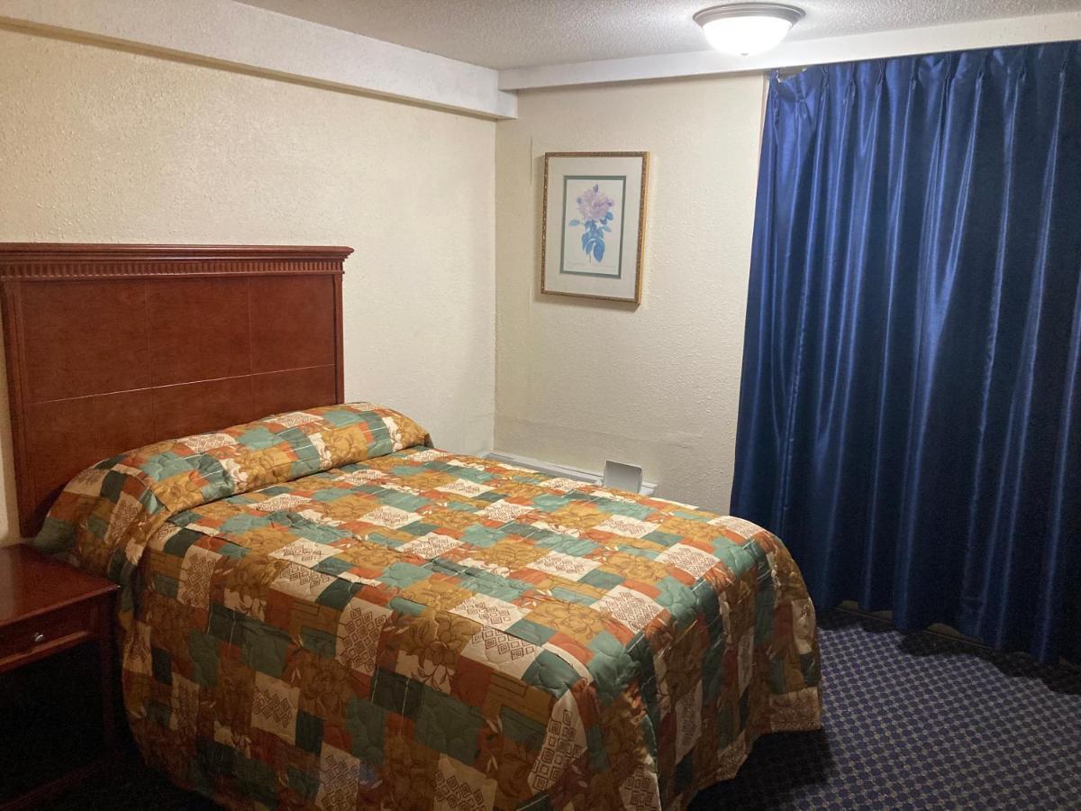 Travel Inn Petersburg Exteriér fotografie