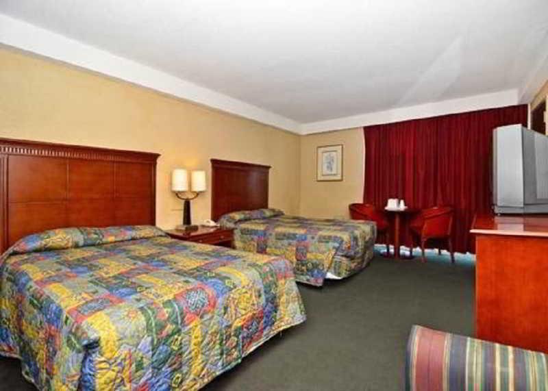 Travel Inn Petersburg Pokoj fotografie